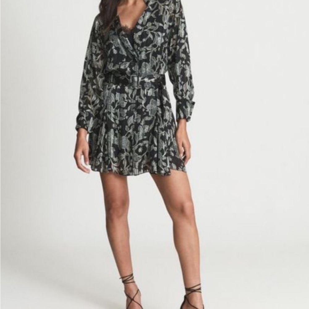 Reiss Larissa Black Floral Long Sleeve Belted Mini Dress - Picture 4 of 11